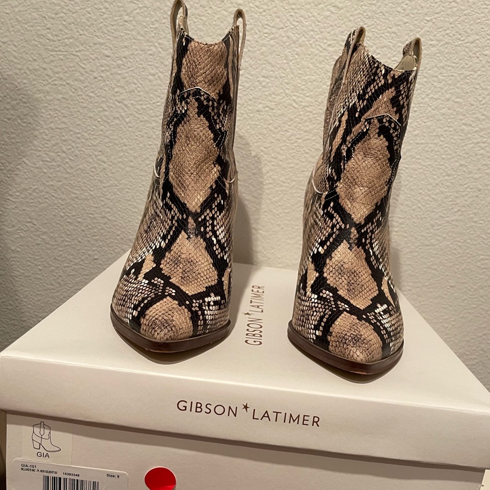 Like New Gibson Latimer Snake Print Booties - image 2
